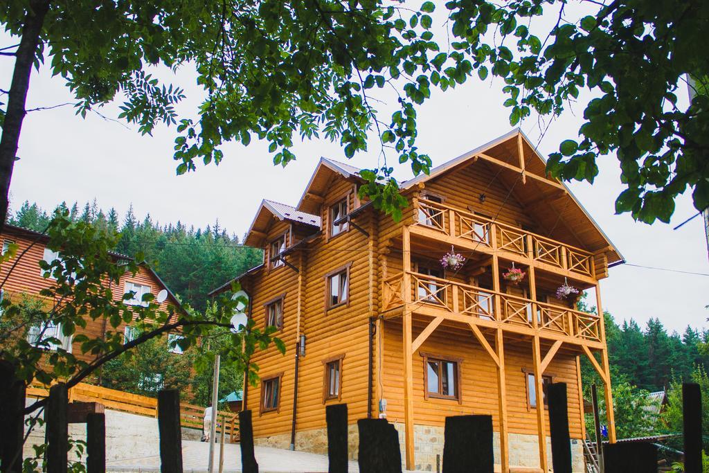 Guest House Svitliza Yaremche Exterior photo